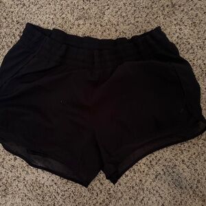 Athleta Mesh Rader Run Mid Rise 4” Short(Black)